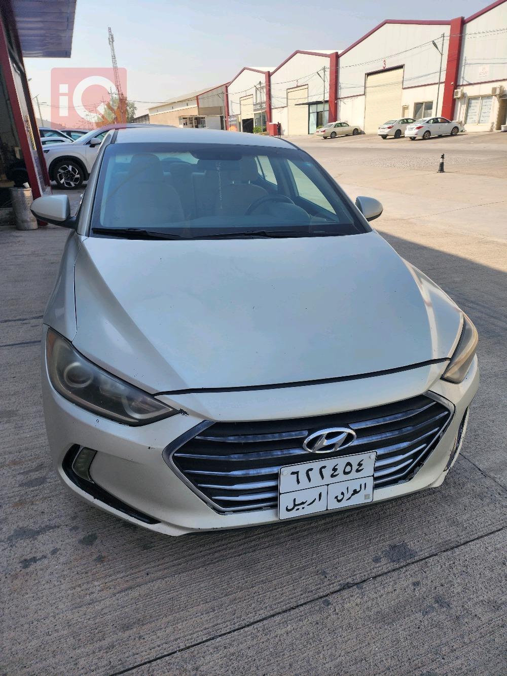 Hyundai Elantra